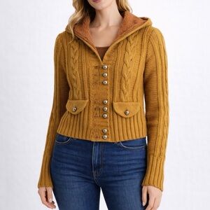BB JEANS Women’s Sherpa Lined Knit Cardigan Sweater Size Medium Mustard